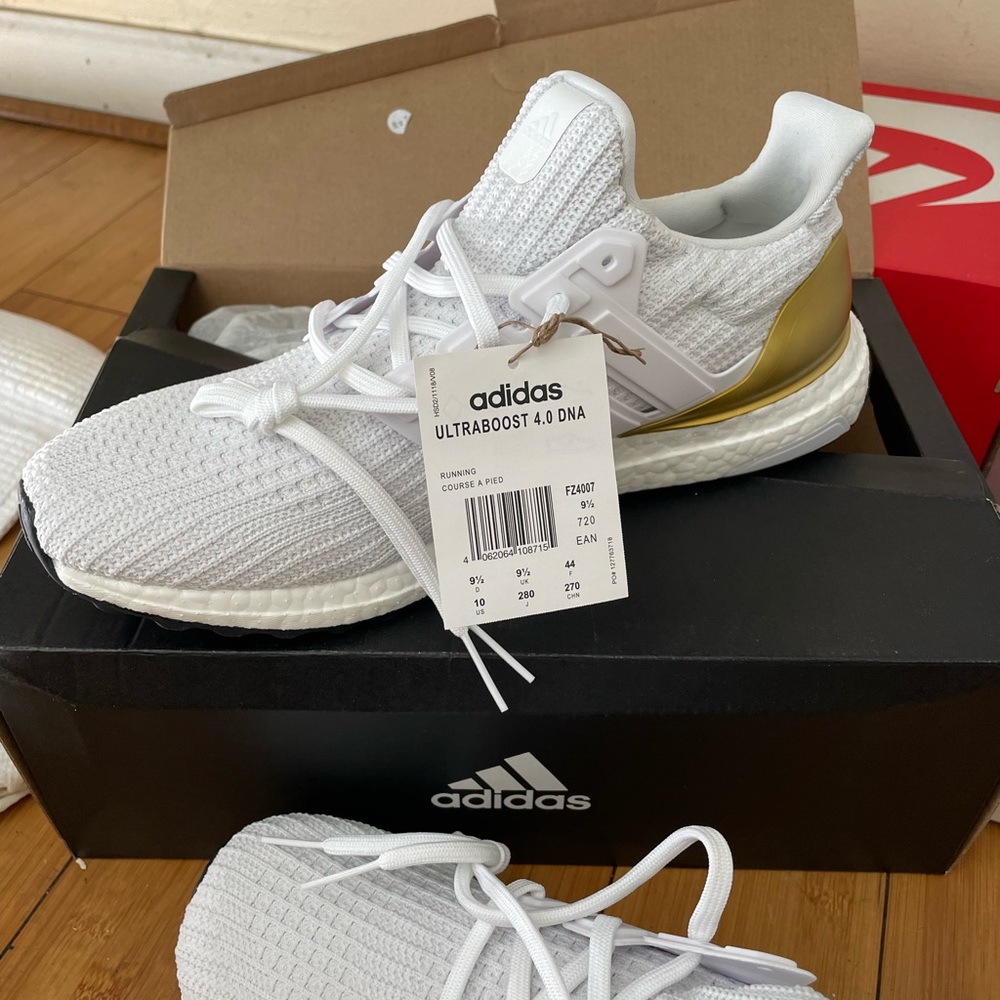 Adidas ultra boost 4.0 DNA *never worn*